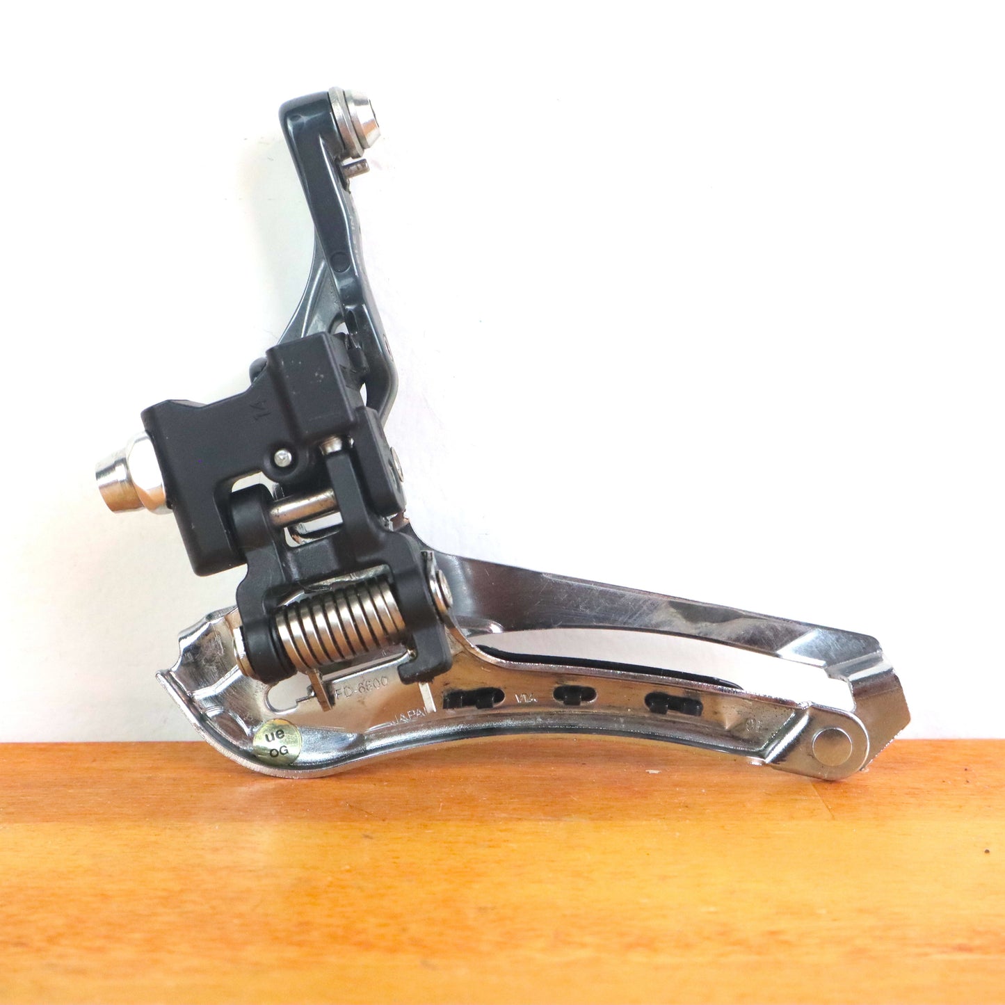 Shimano Ultegra FD-6800 2x11 Braze-on Front Derailleur