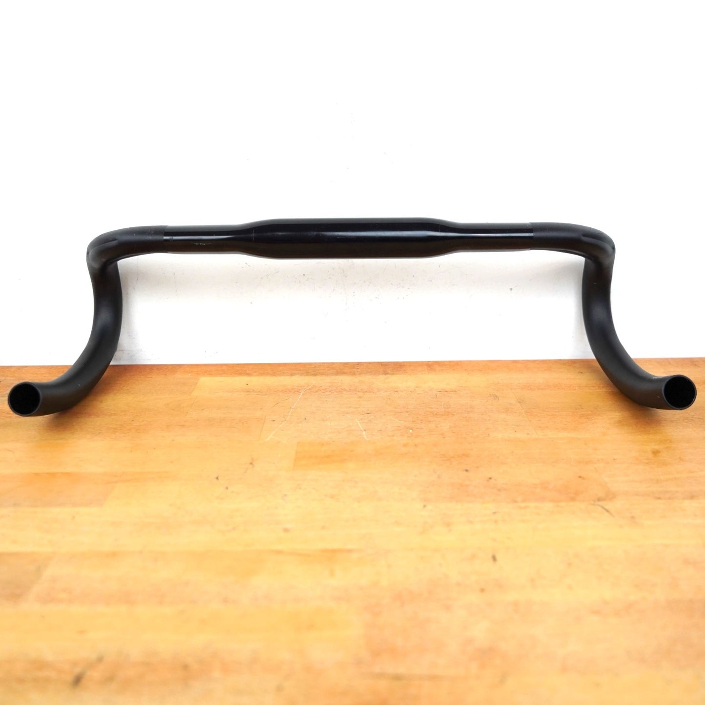 FSA Compact Wing Handlebar 43cm Wide 31.8mm Diameter 125mm Drop Road Cycling