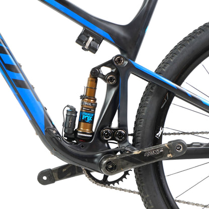 2020 Large Pivot March 4 SL Team XTR Mountain Bike W/ Fox Live Valve