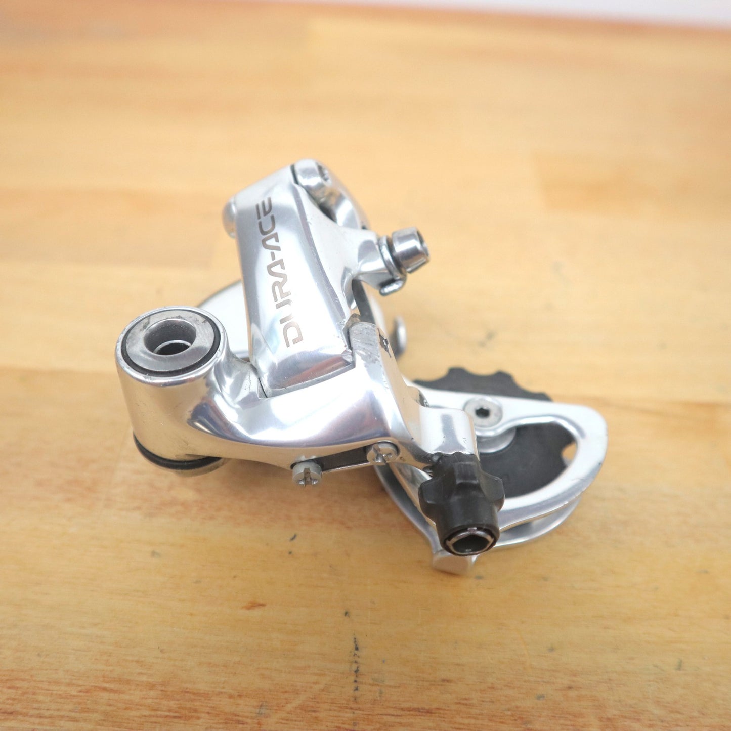 Shimano Dura-Ace RD-7700 Rear Derailleur 9-Speed Short Cage Road Bike
