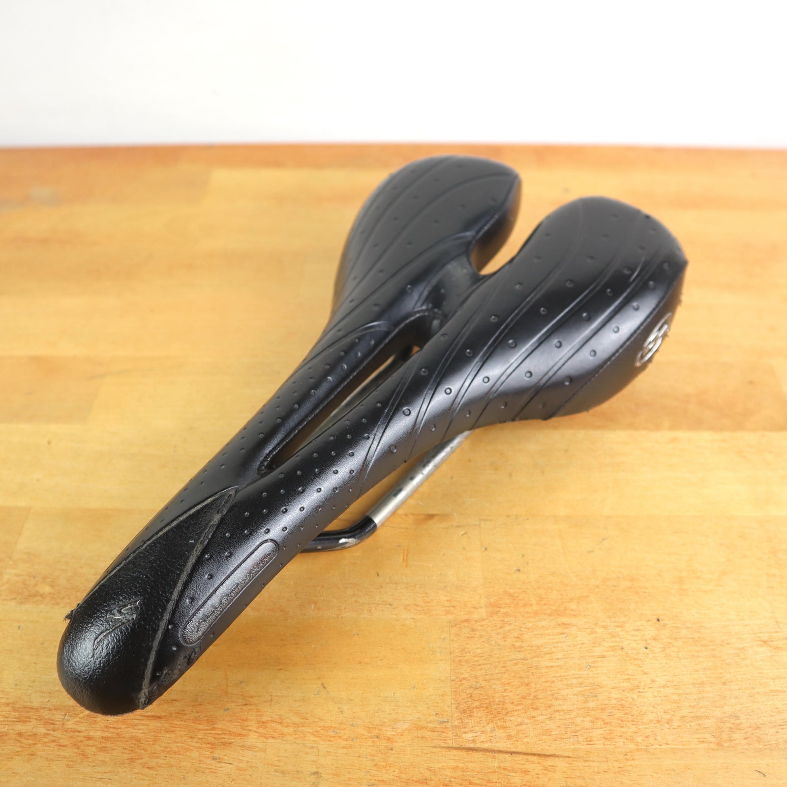 Specialized Alias Saddle Road Bike Seat Titanium and Carbon Fiber 143 mm wide