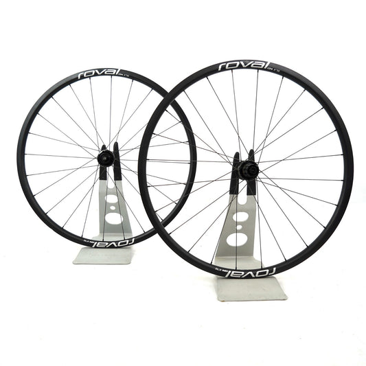 Roval SLX 24 700c Disc Brake Tubeless Wheelset Aluminium with Valves & Skewers