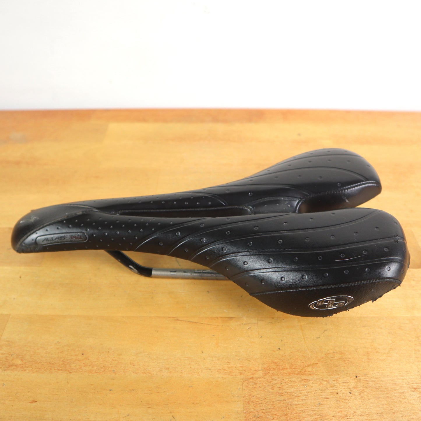 Specialized Alias Saddle Road Bike Seat Titanium and Carbon Fiber 143 mm wide