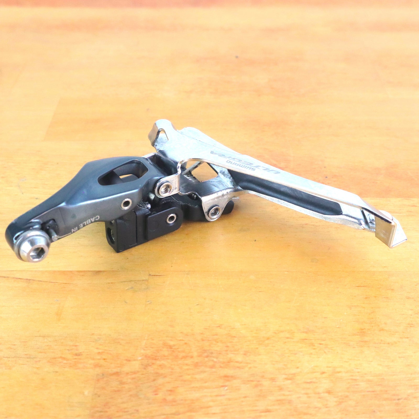 Shimano Ultegra FD-6800 2x11 Braze-on Front Derailleur