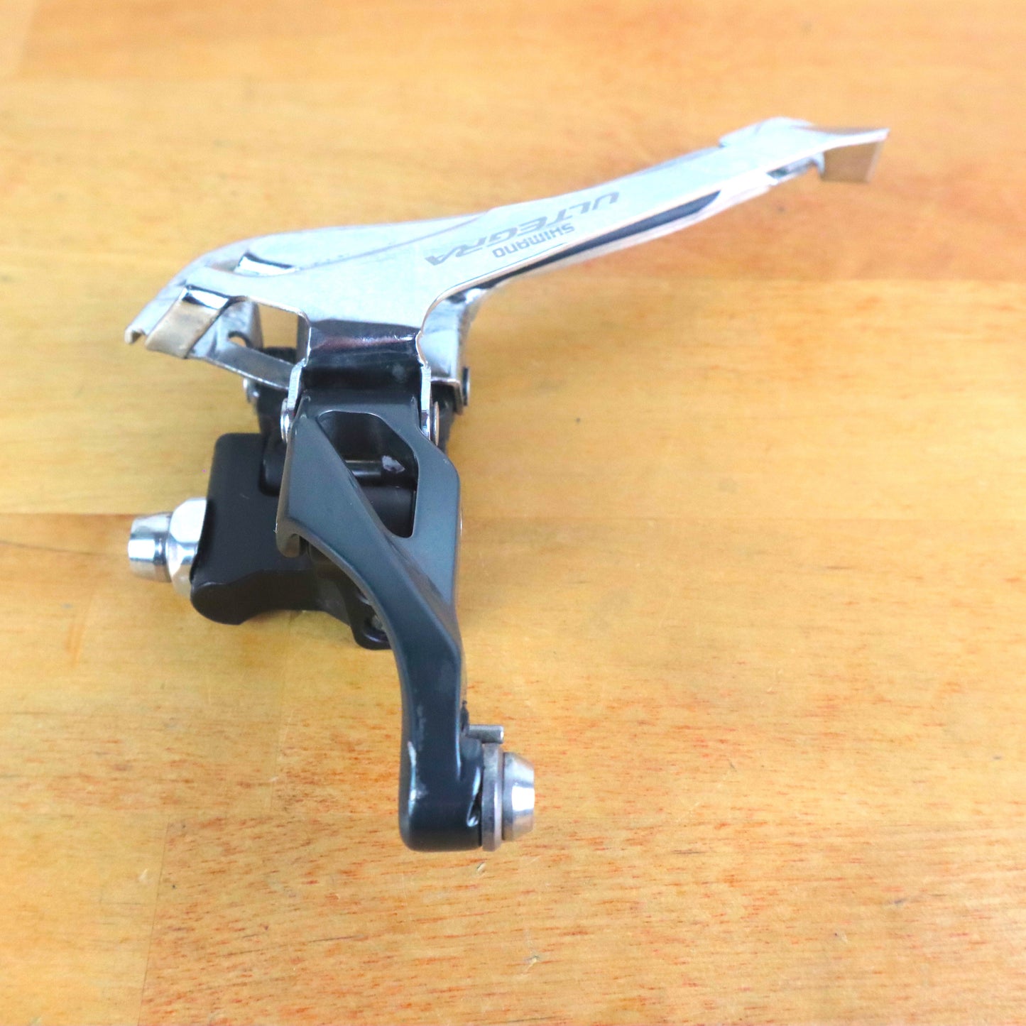 Shimano Ultegra FD-6800 2x11 Braze-on Front Derailleur