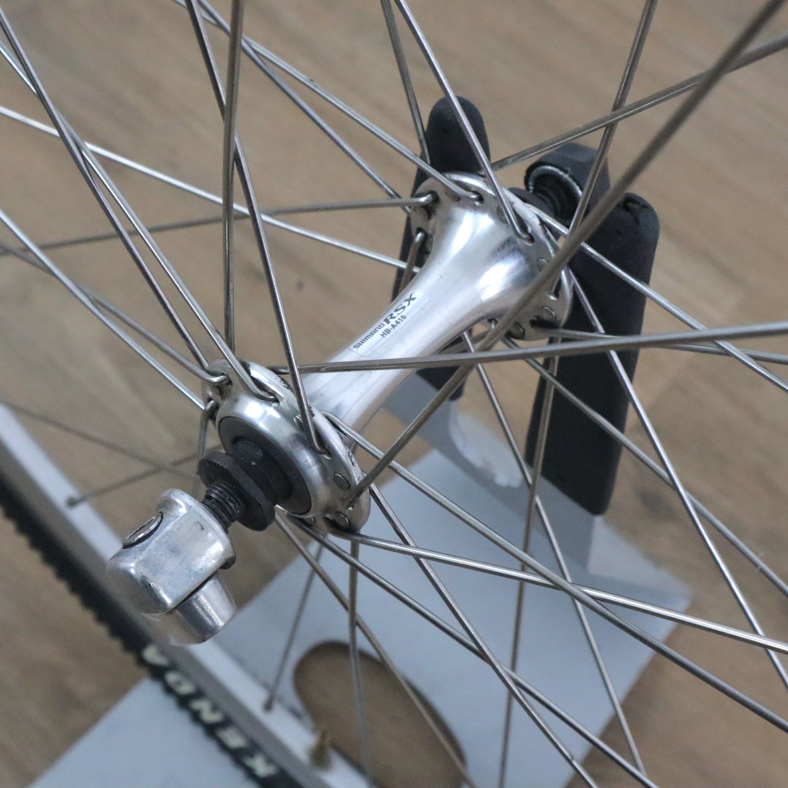 Vuelta Airline 2 Rim Brake Road Bike Front Wheel W/ Shimano RSX Hub & Extras