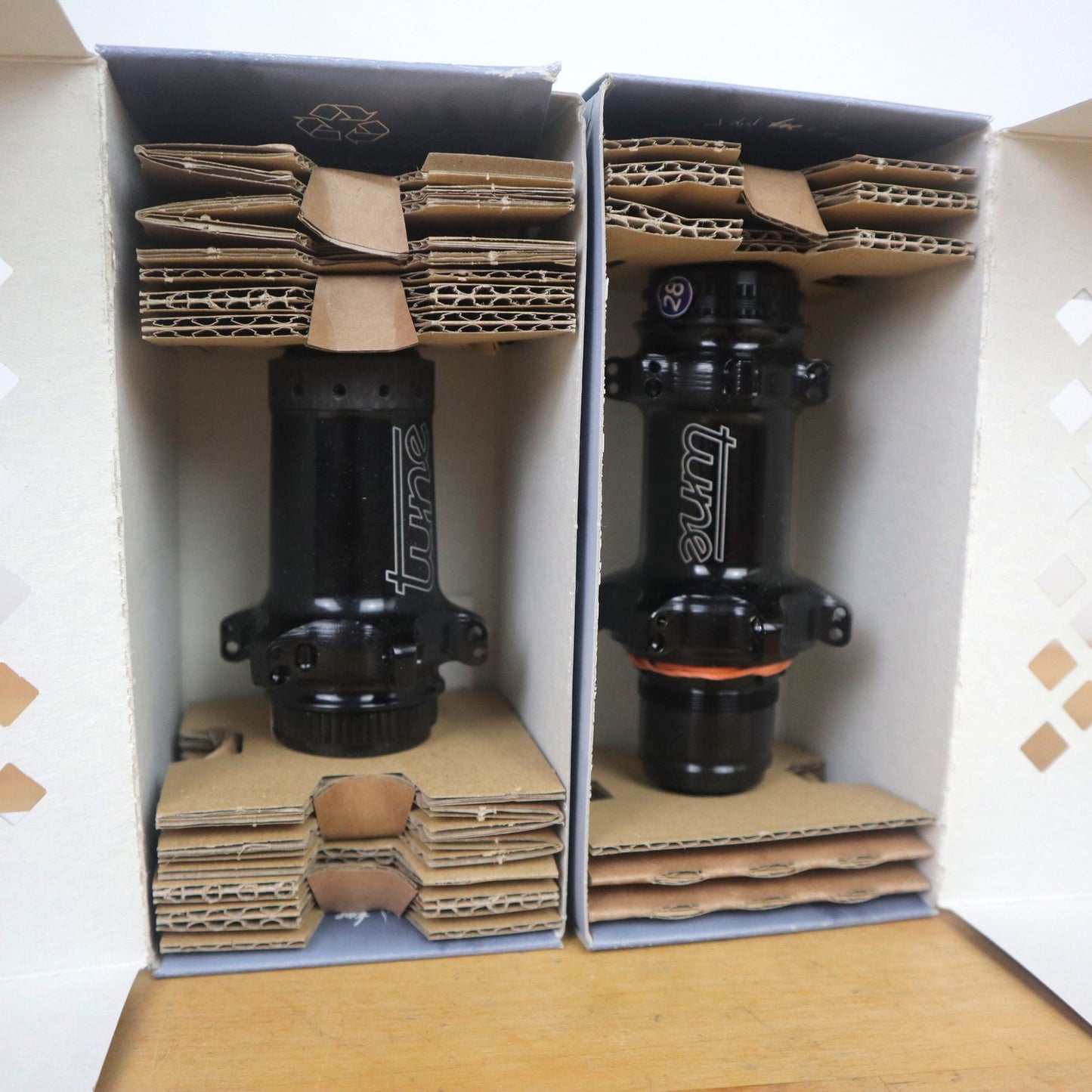 Tune Prince/Princess BLK Road/Gravel Disc 24h/28h XDR Centerlock Hubset