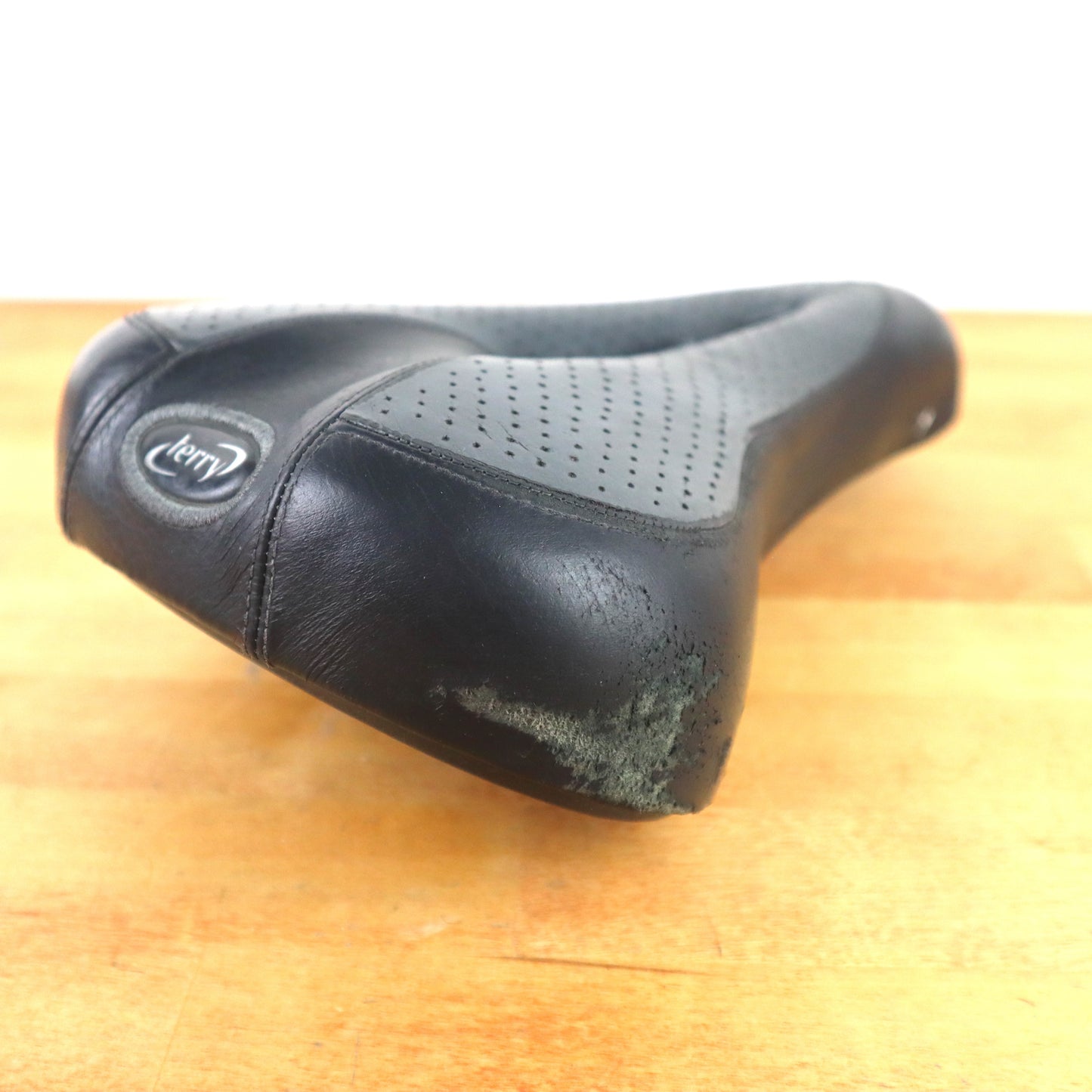 Terry Comfort Saddle 165mm 410g Made in Italy Black