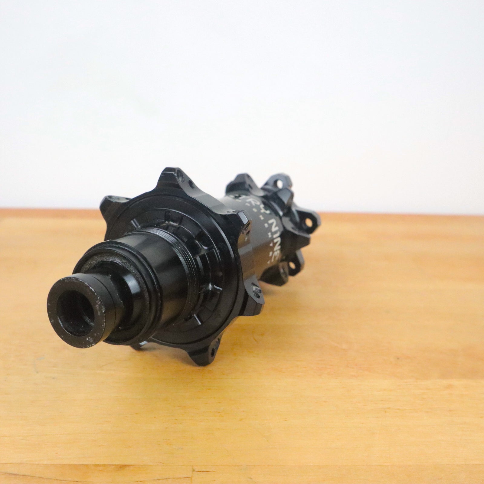 Industry Nine Hydra System Straight-Pull 12x157mm Super Boost 28H Rear Hub Black