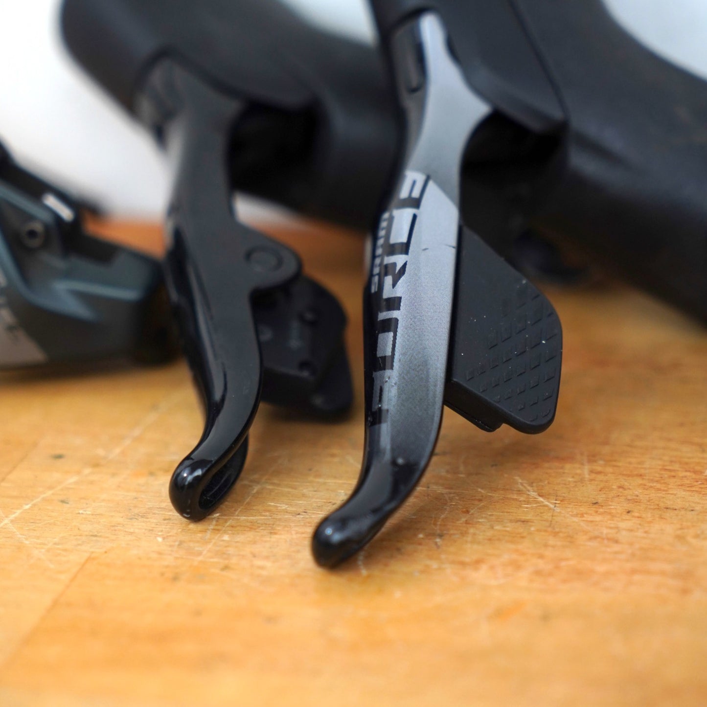 SRAM Force ED-FRC-D1 AXS HRD Brakes/Shifters Hydraulic Flat Mount Calipers