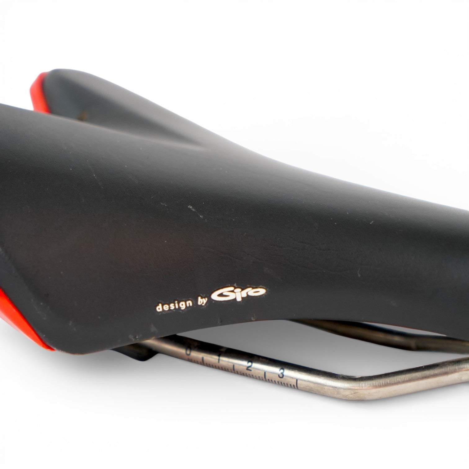 Fizik Giro Pave Saddle Black Titanium Rails Lightweight Road Bike Seat