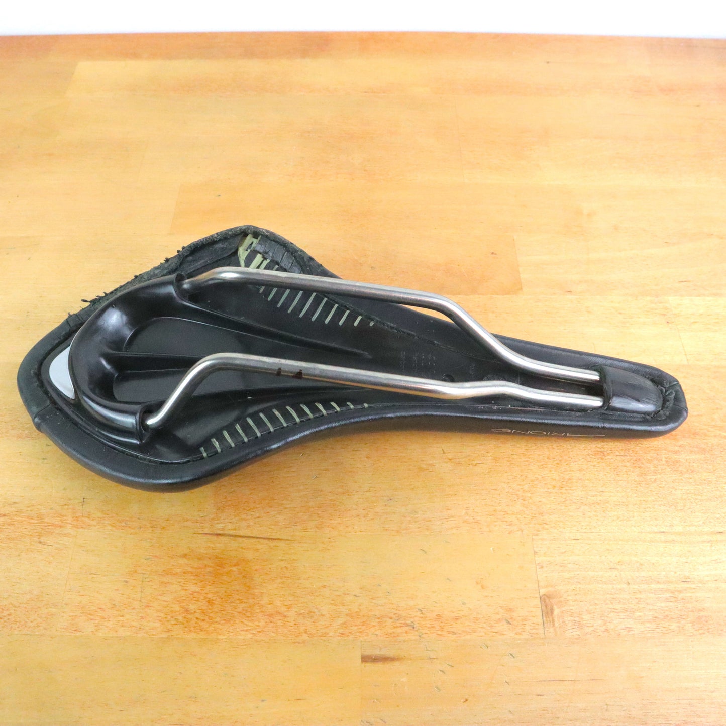Fizik Arione 130mm Wide Titanium Rail Saddle