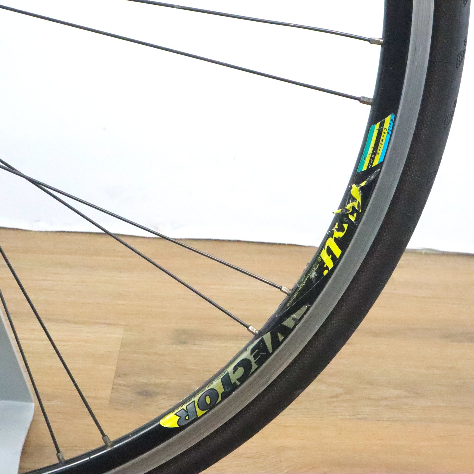 1999 Rolf Vector 700c Rear Racing Wheel w Shimano Freehub