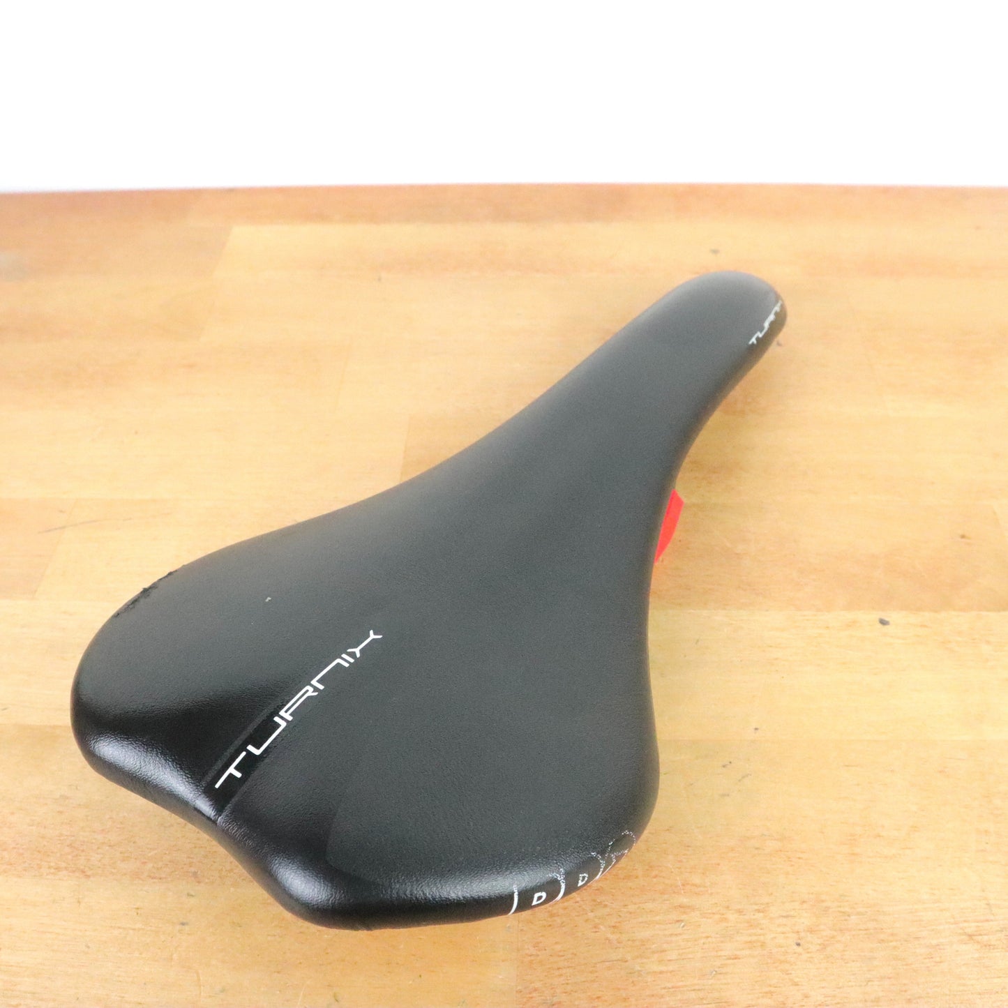 Shimano Pro Turnix 142mm Saddle Carbon Rails