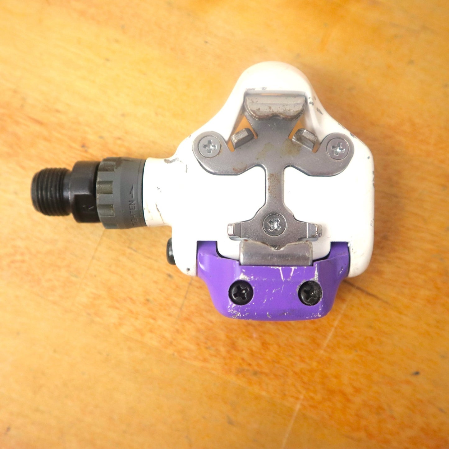 Shimano PD-A525 Clipless Pedals White/Purple Vintage Colorway Road Bike