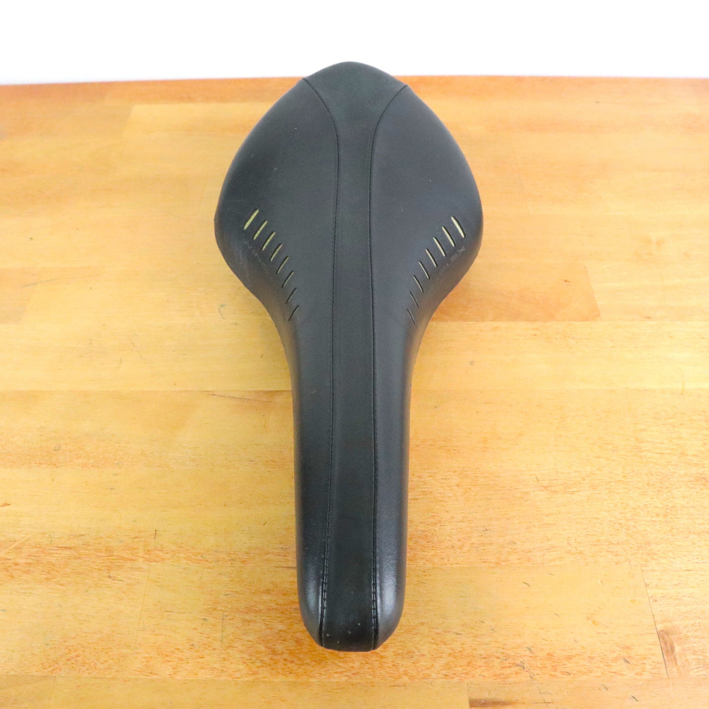 Fizik Arione 130mm Wide Titanium Rail Saddle