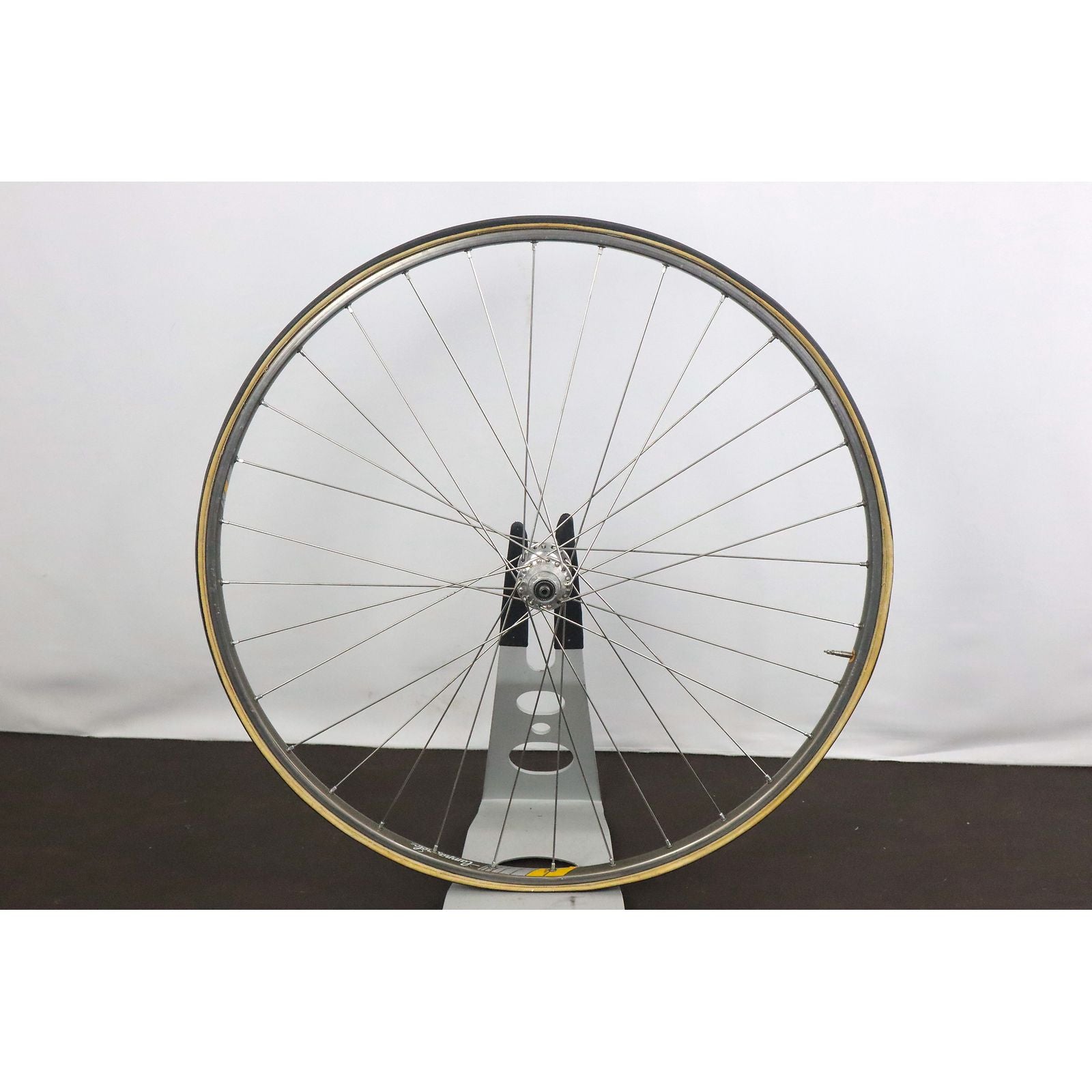 Campagnolo Victory Strada Rim Laced To Campagnolo British 1.370x24 TPI