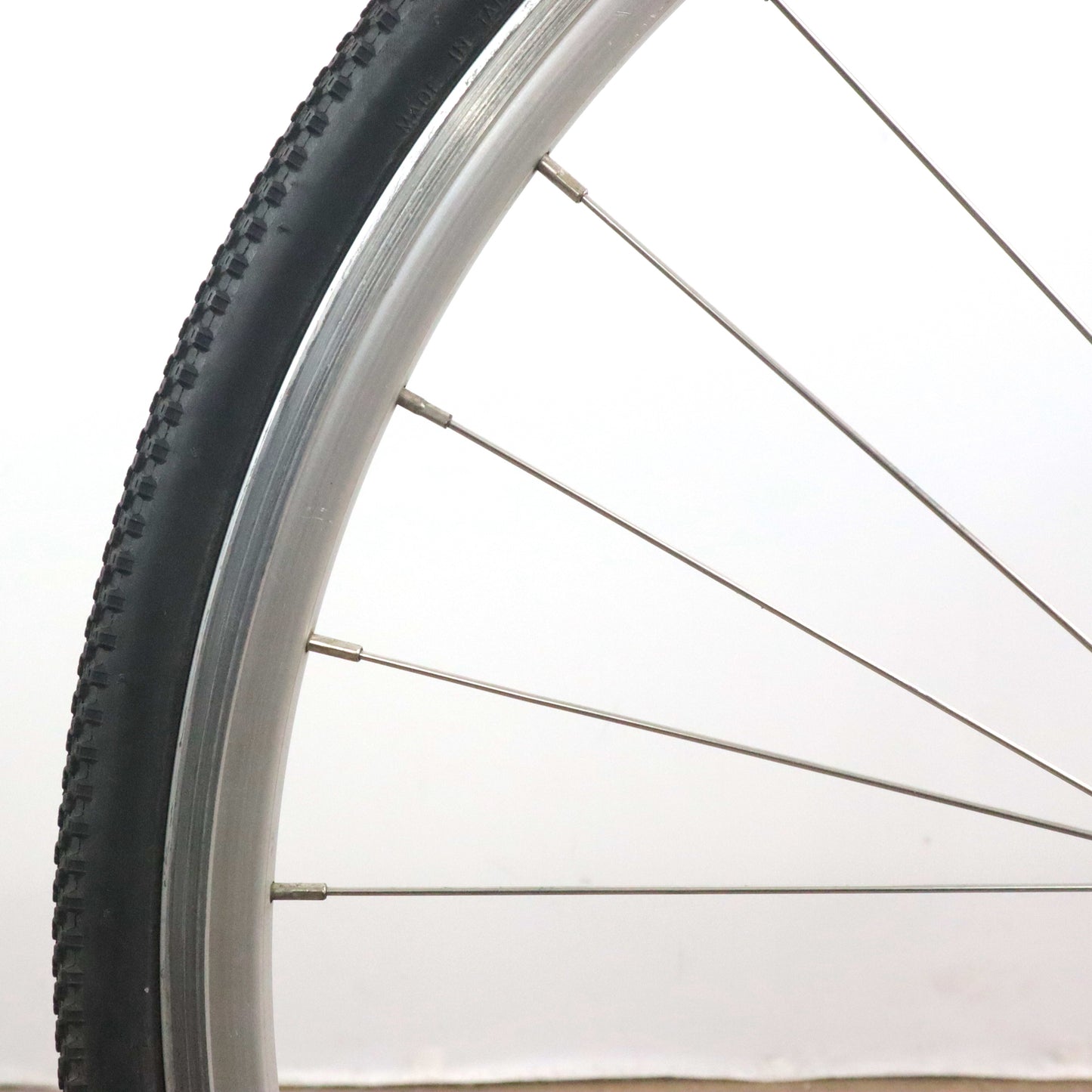 Vuelta Airline 2 Rim Brake Road Bike Front Wheel W/ Shimano RSX Hub & Extras