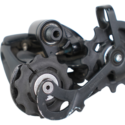 SRAM Rival Short Cage 10 Speed Mechanical Rear Derailleur - Cracked Jockey Wheel