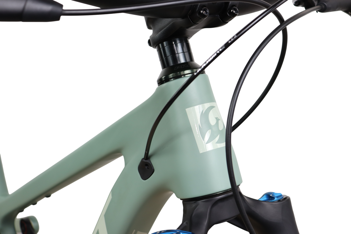 Pivot Trailcat SL GX AXS Mountain Bike - 2025, Large