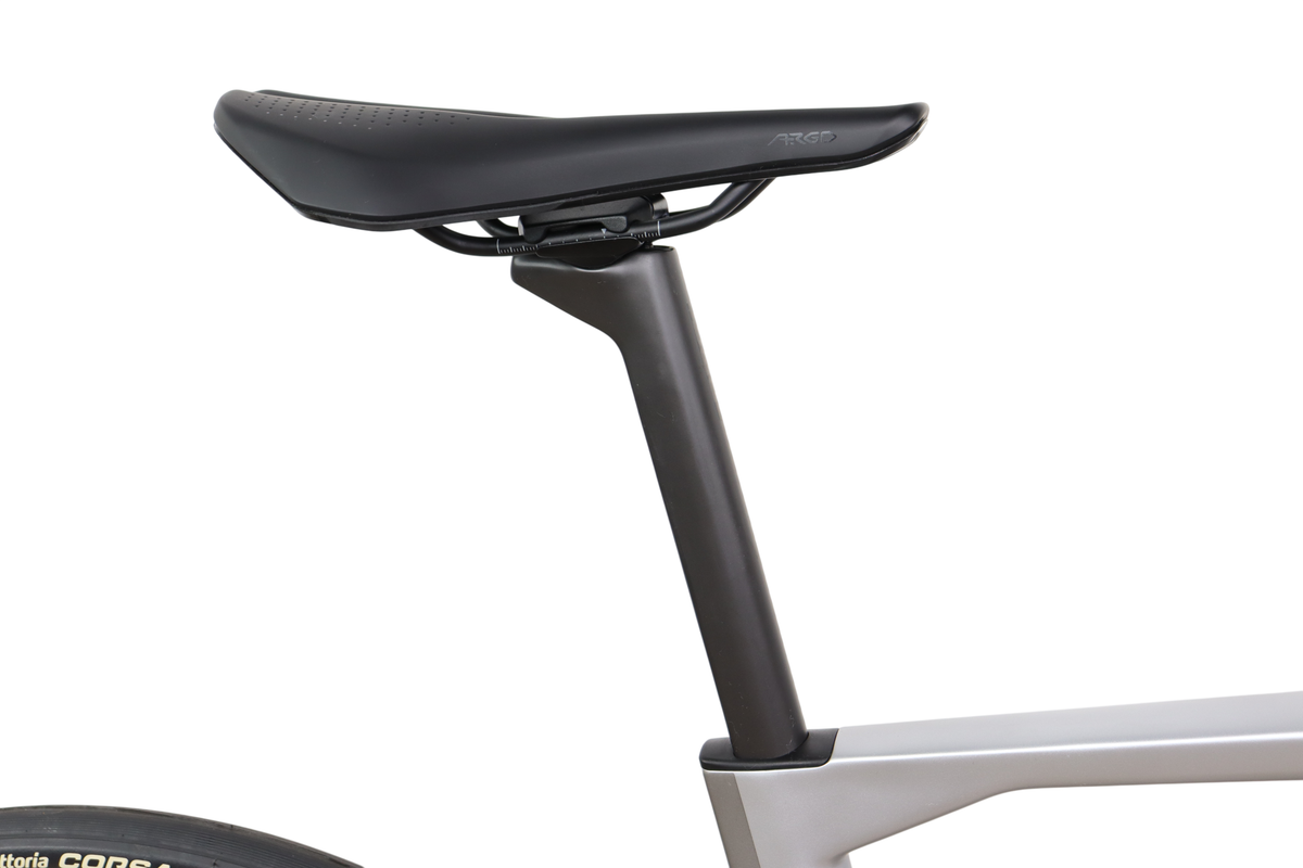 BMC Roadmachine 01 Four Di2 Road Bike - 2024, 54cm