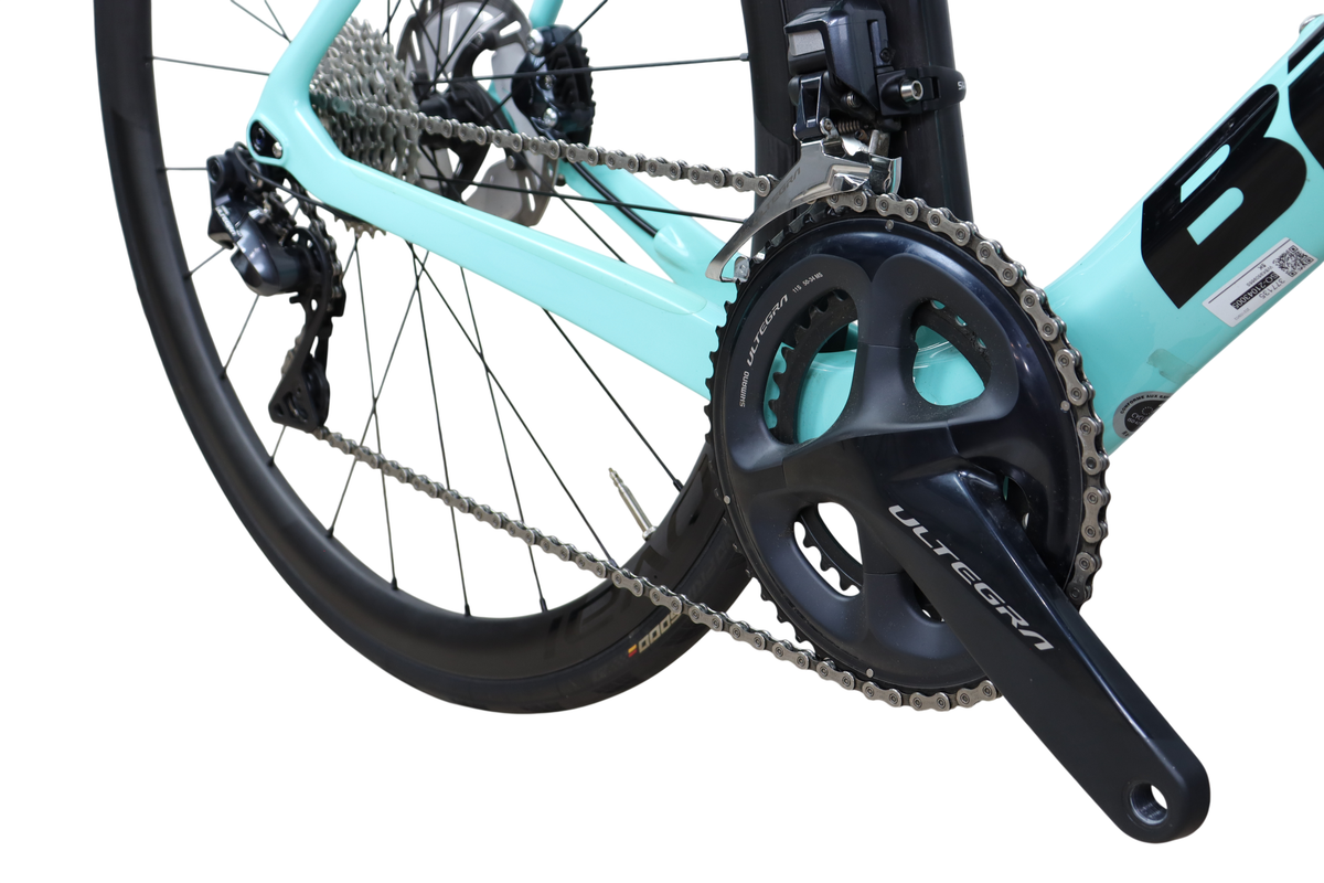 2022 Bianchi Oltre XR3 DI2 Carbon Disc Brake Carbon Road Bike - 53cm