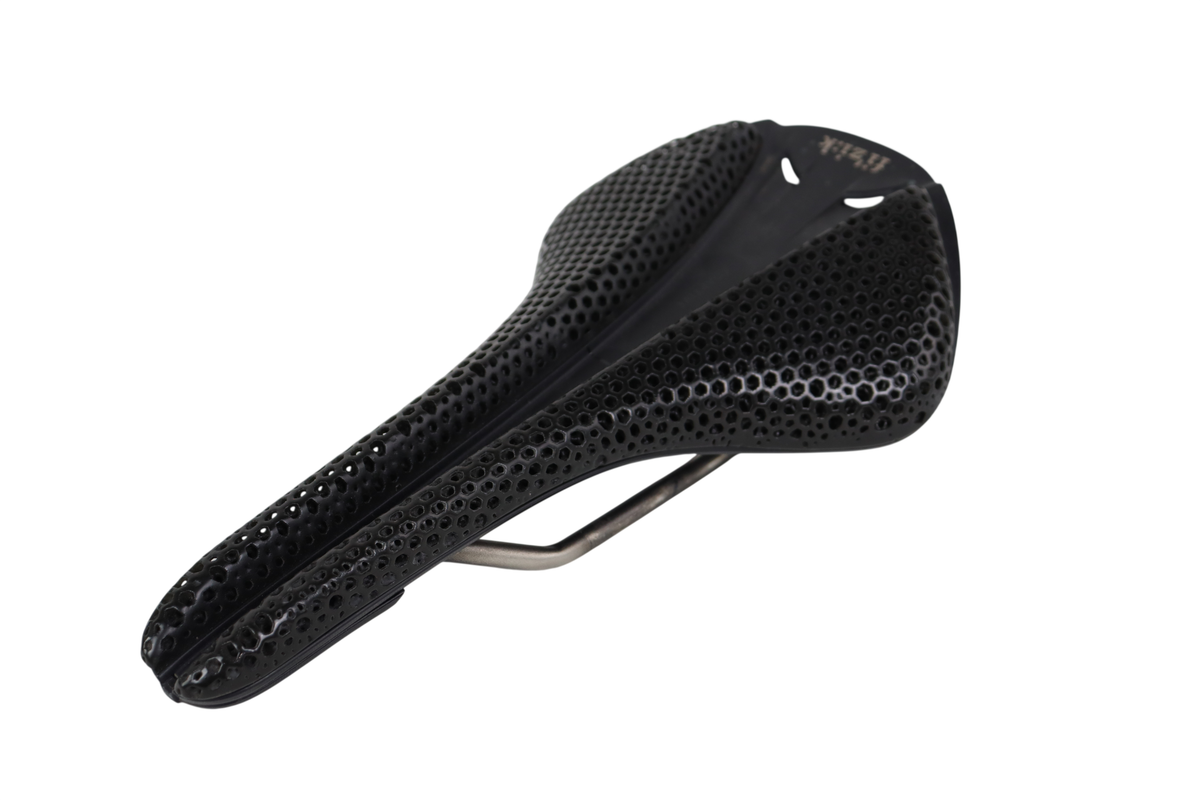 Fi'zi:k Versus Evo Adaptive 149mm 3D-Printed Road Bike Saddle W/ Kium Rails