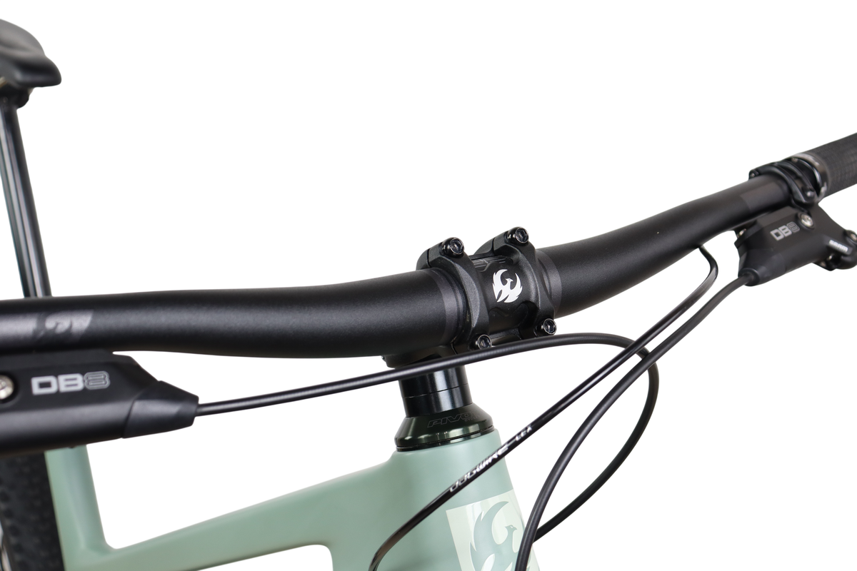 Pivot Trailcat SL GX AXS Mountain Bike - 2025, Large